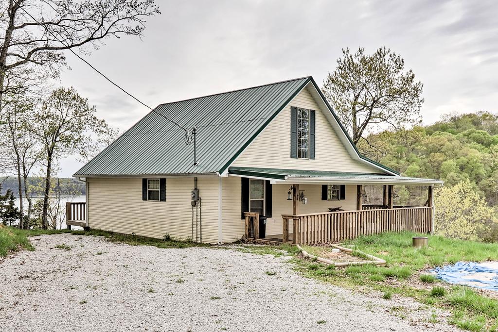 Lakefront Home In Nancy With Dock, Near Somerset - thumb 1
