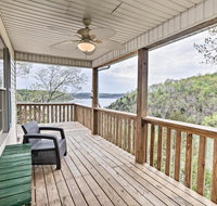 Lakefront Home in Nancy with Dock Near Somerset - Tourism Bookings