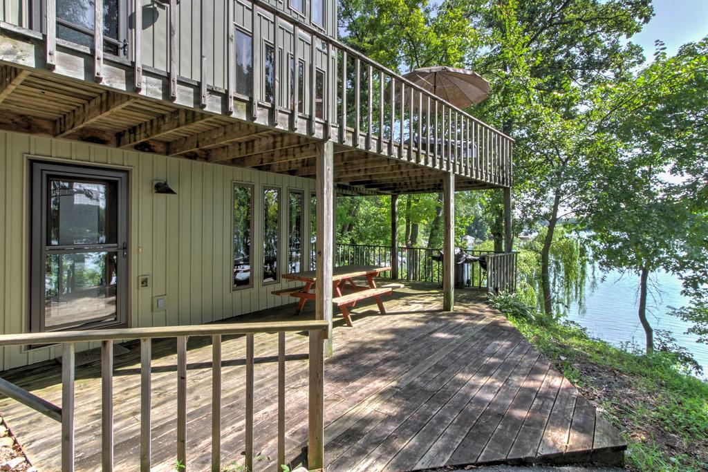 Lakefront Waupaca Home With Pool Table, Dock & Views! - thumb 0