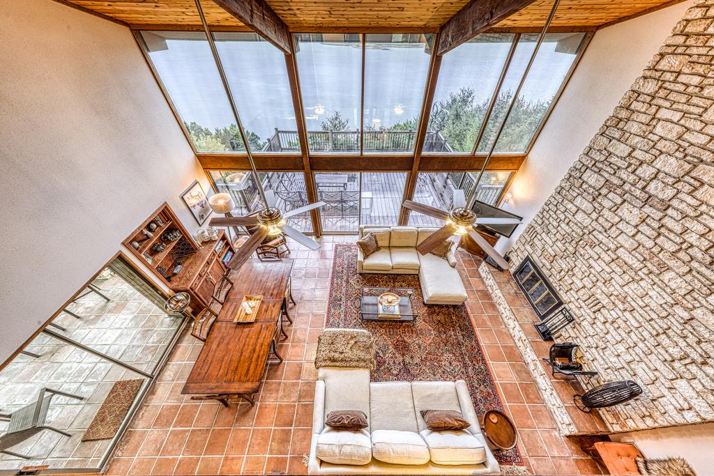 Lakeside Retreat - thumb 3