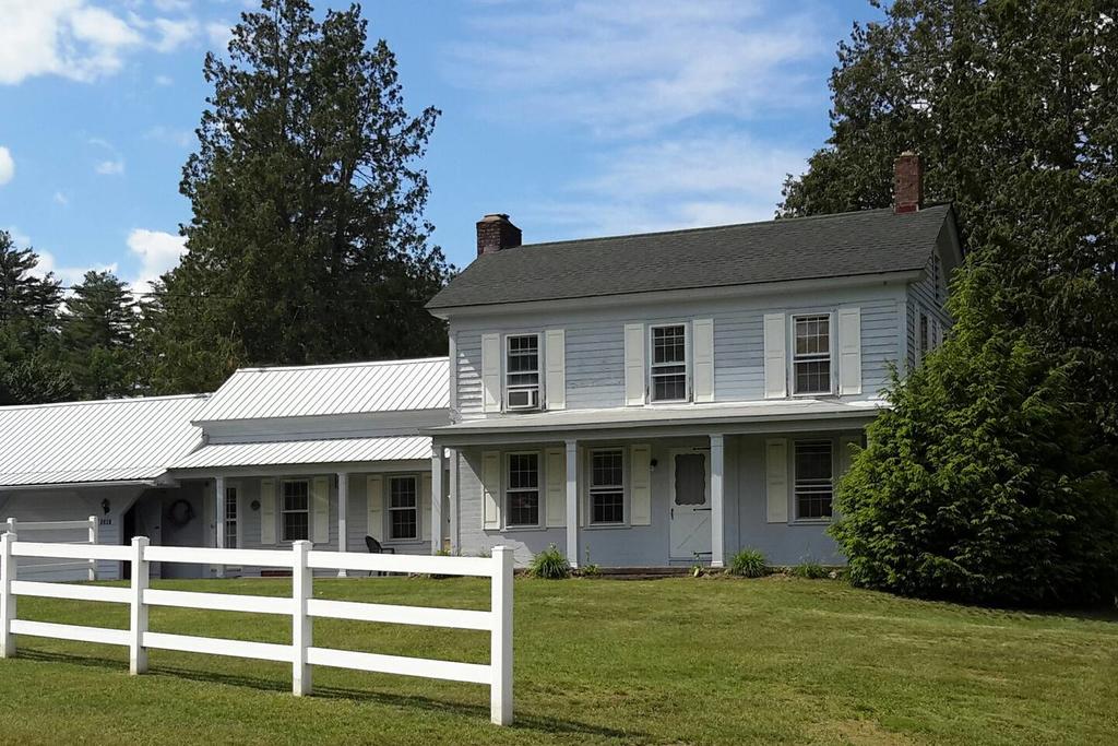 Lakeside, Pet Friendly, W/ Private Dock - thumb 0