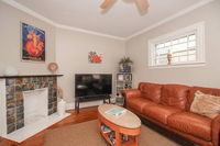 Large Home Hip Area Near Downtown Tourism Bookings