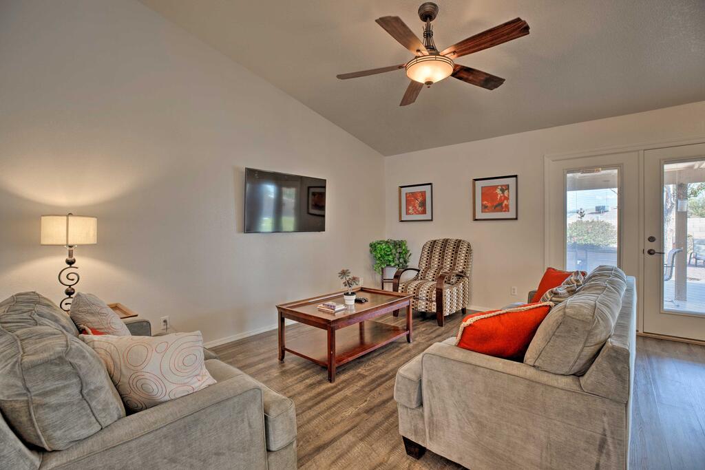 Large House With Hot Tub Less Than 5 Miles To UOPX Stadium! - thumb 2