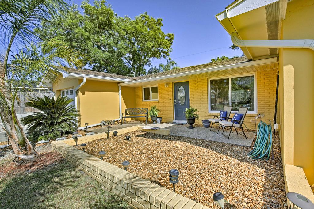 Largo Home With Private Pool And Spa, 4 Miles To Beach! - thumb 2