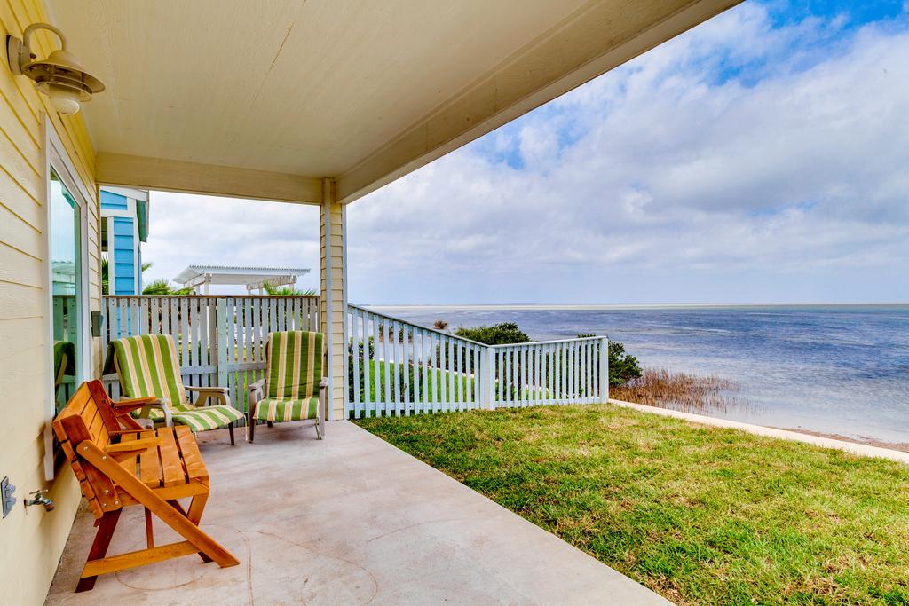 Las Joyas Bayview Home - thumb 0