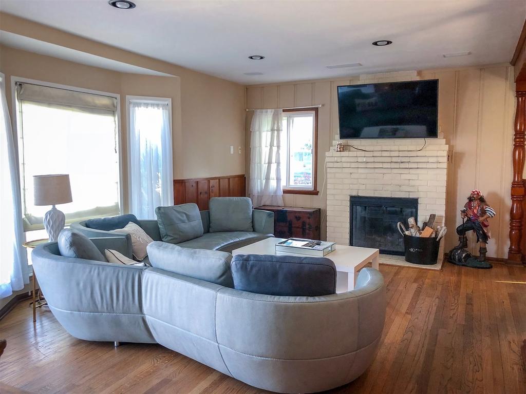 LAX Family Retreat - Pool/Spa Deck & Good Times! - thumb 1