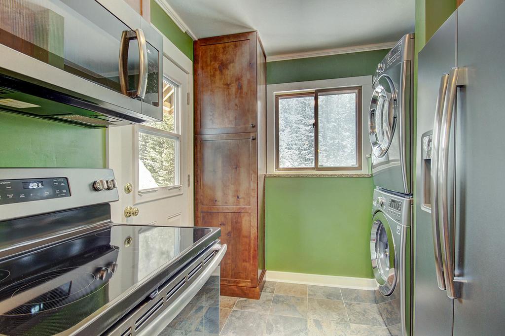 Lazy Dog Lodge Home - thumb 1