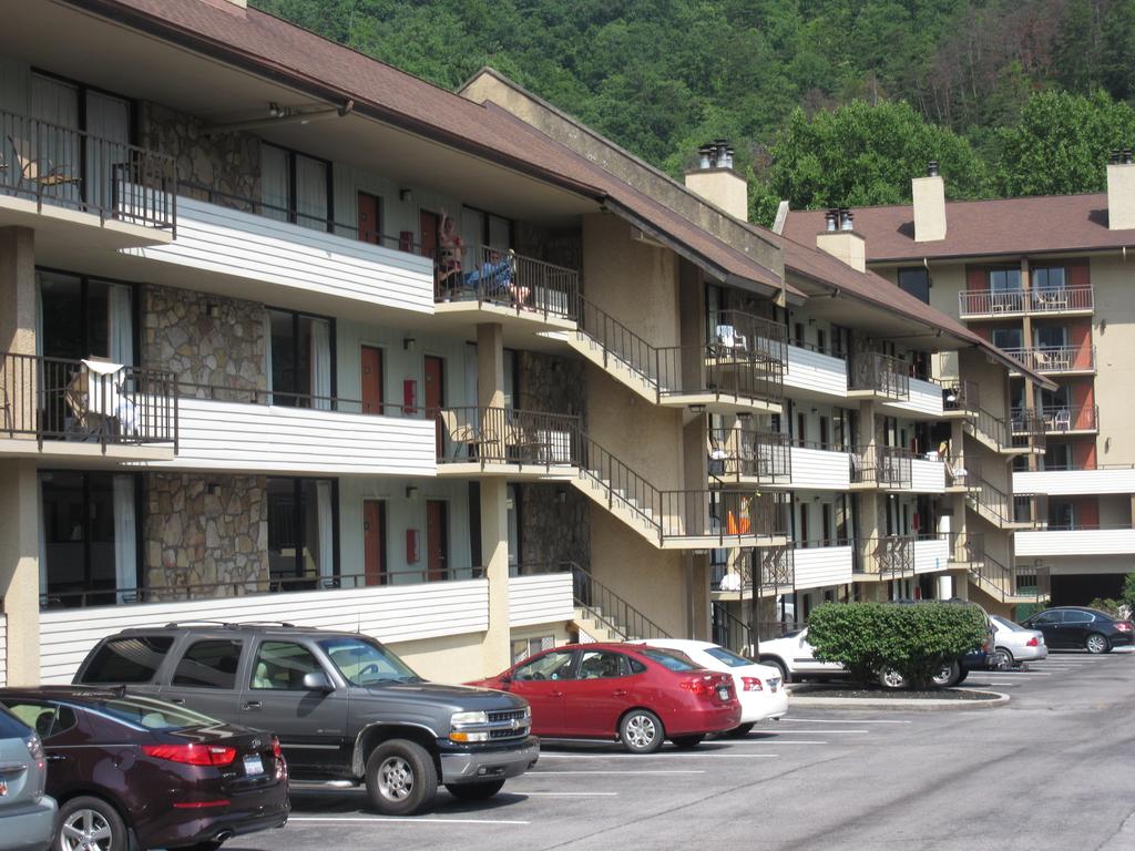 LeConte View Motel - thumb 0