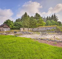 Leelanau Country Cottage is  Home Away From Home - Students Accommodation