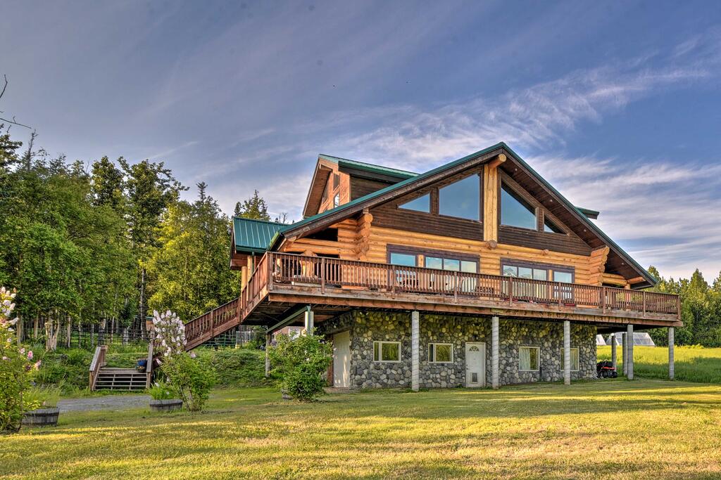 Legacy Mountain Lodge - 40-Acre Ranch With Views! - thumb 0