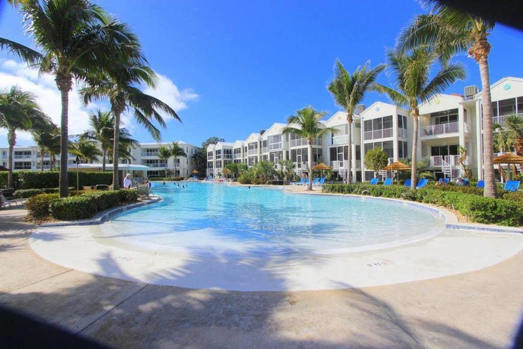 LICENSED MGR - 2/1.5 SUITE - KEY LARGO'S MOST UPSCALE OCEANFRONT RESORT AND MARINA! - thumb 3