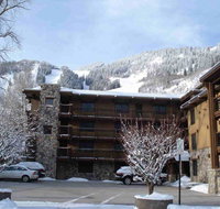 Lift One Condominiums - USA Accommodation