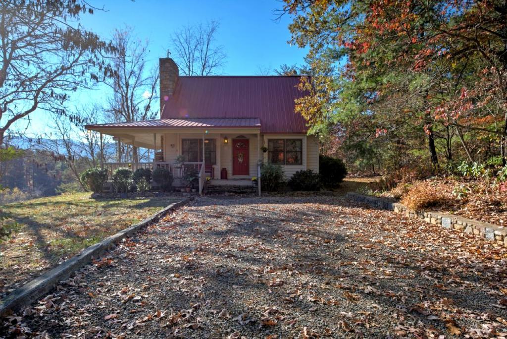 Lilly's Mountain Getaway Home - thumb 1