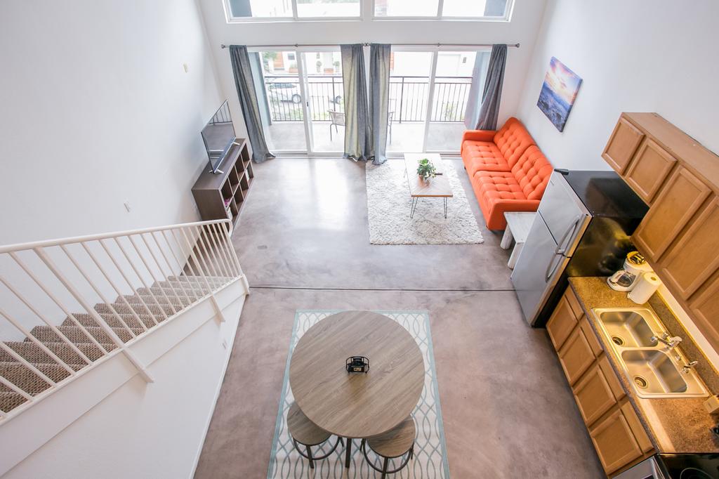 Little Italy Modern Lofts - thumb 1