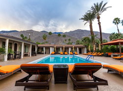 Little Paradise Hotel