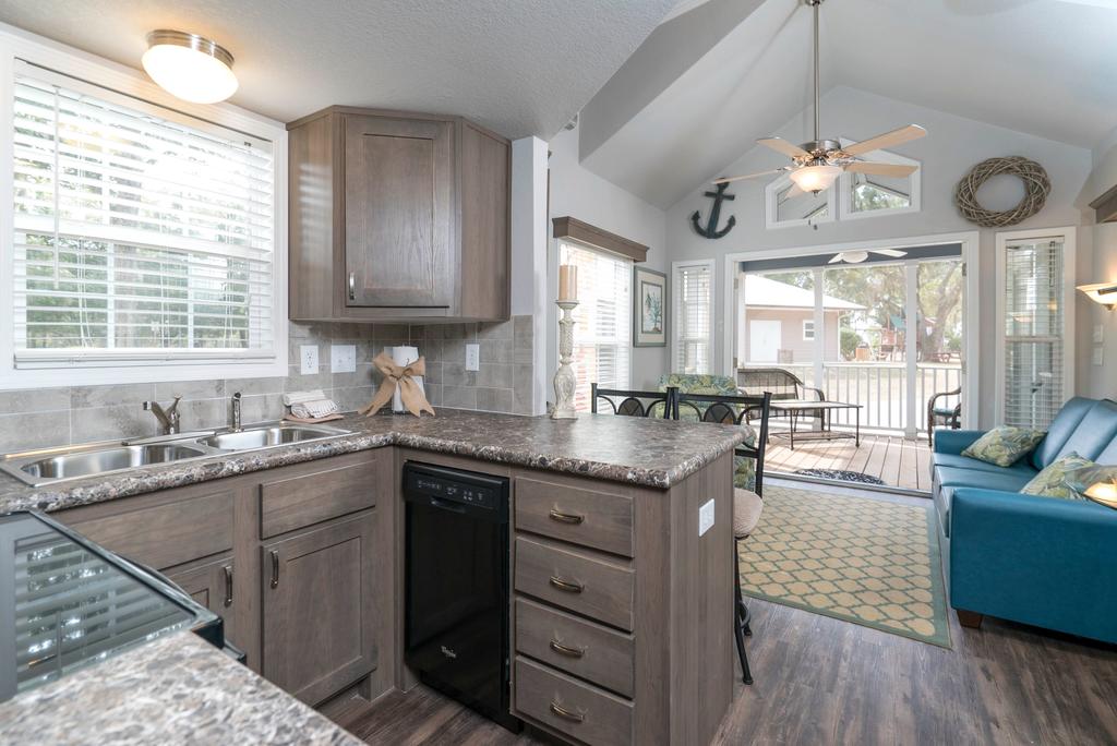 Live Oak Landing - thumb 2