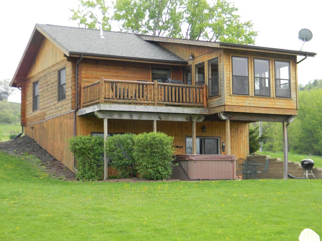 Lorelei Cabins - thumb 1