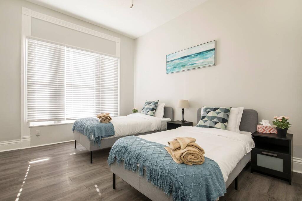 Louisville Dream House 4BR 2BA Great For Groups - thumb 0