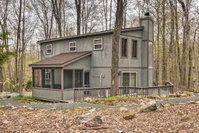 Lovely Family Home about 1 Mi to Arrowhead Lake Tourism Bookings
