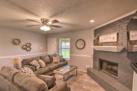 Lubbock Home with Backyard - 6 Mi to Texas Tech Tourism Bookings