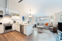 LULU LUXE - Condo with Loft and Great Community Amenities Next to Chair 7 Tourism Bookings