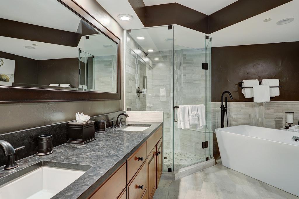 Luxurious 3 Bedroom Walk To Slopes & Beaver Creek Village Condo - thumb 3