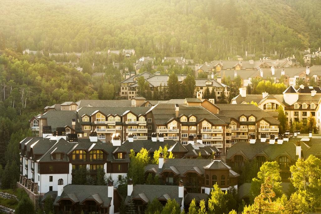 Luxurious 3 Bedroom Walk To Slopes & Beaver Creek Village Condo - thumb 2