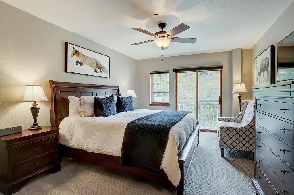 Luxurious 3 Bedroom Walk To Slopes & Beaver Creek Village Condo - thumb 1