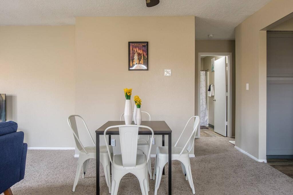 Luxurious And Spacious 2BR Apt - thumb 2
