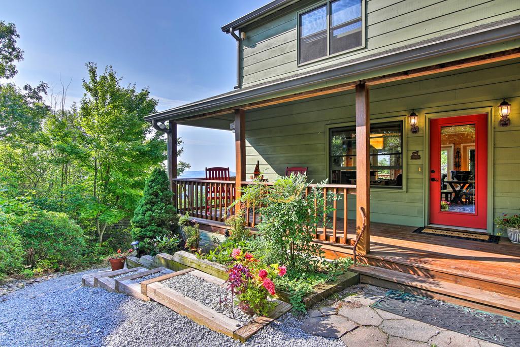 Luxurious Clayton Cabin With Decks&Stunning Mtn Views - thumb 2