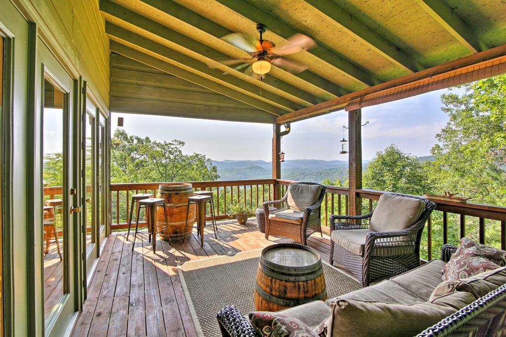 Luxurious Clayton Cabin With Decks&Stunning Mtn Views - thumb 0