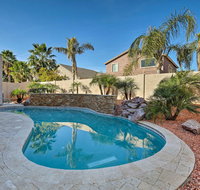 Luxurious Home with Pool 2 Mi to Surprise Stadium - Tourism Bookings