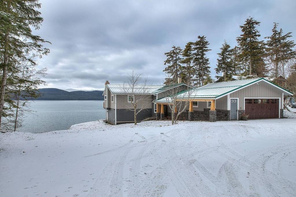 Luxurious Oceanfront Home - thumb 3