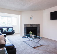 Luxury 1BR with View 30 mins to BeachGymPool - China Accommodation