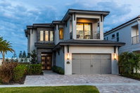Luxury Bear's Den Home near Disney Resort Access  Golf View Tourism Bookings