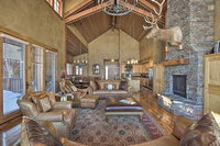 Luxury Home - 26 Miles to Grand Targhee Ski Hotels Santiago