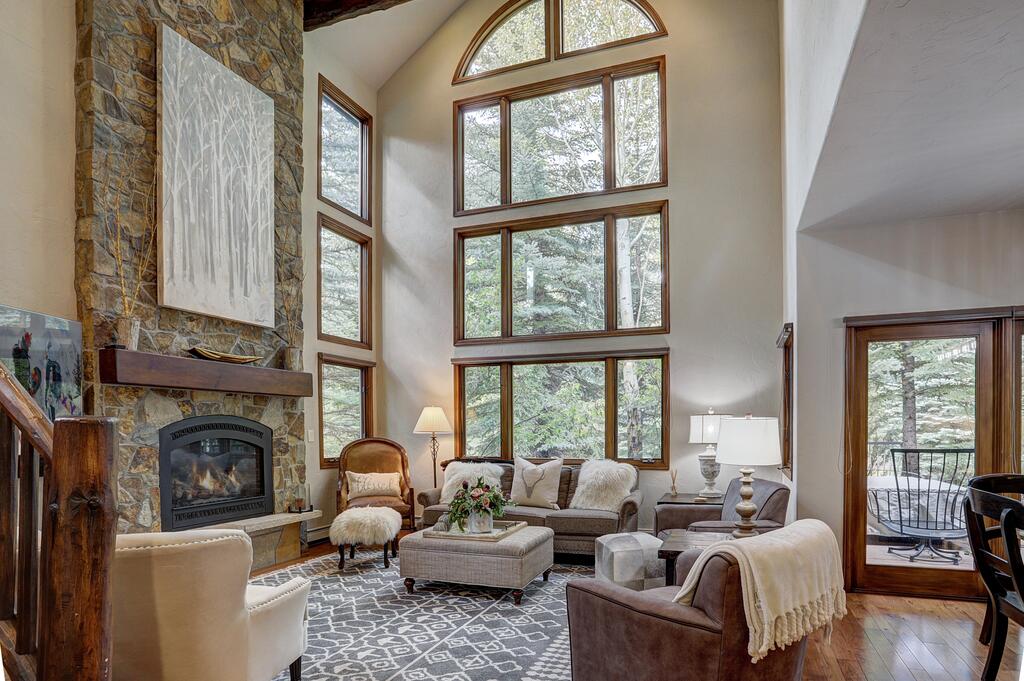 Luxury Home Arrowhead - Walk To Lifts! Private Entrance Home - thumb 0