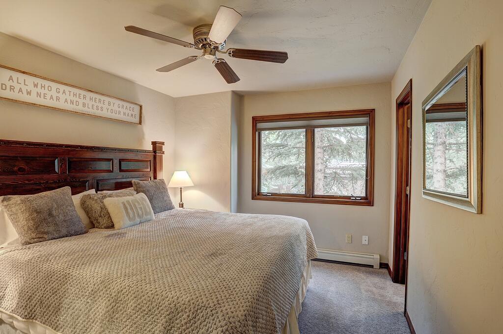 Luxury Home Arrowhead - Walk To Lifts! Private Entrance Home - thumb 2