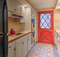 Luxury Resort Home with Patio in Shenandoah Valley - USA Accommodation