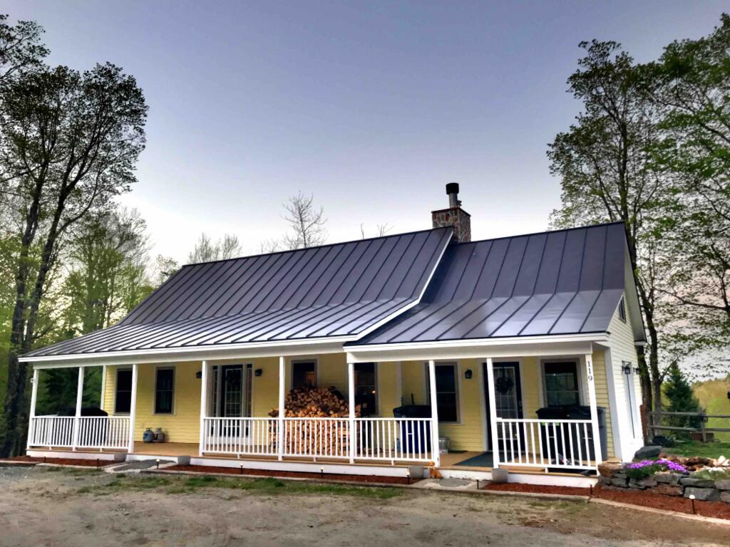 Luxury Vermont Getaway * Views, Hot Tub, Pool Table, Fireplaces! - thumb 0