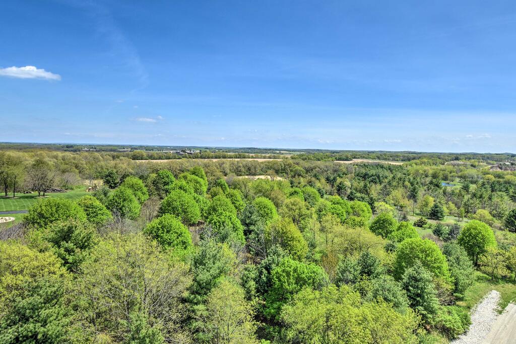 Luxury Villa With Tower, Bar, Game Room, Theater - thumb 1