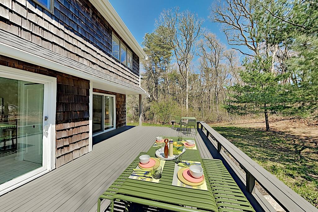 Lys + Hav: A Cozy Seaside Retreat In Falmouth Home - thumb 0