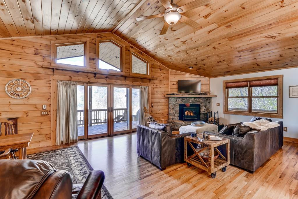 Maggie Valley Home With Mtn Views & Screened Porch! - thumb 2
