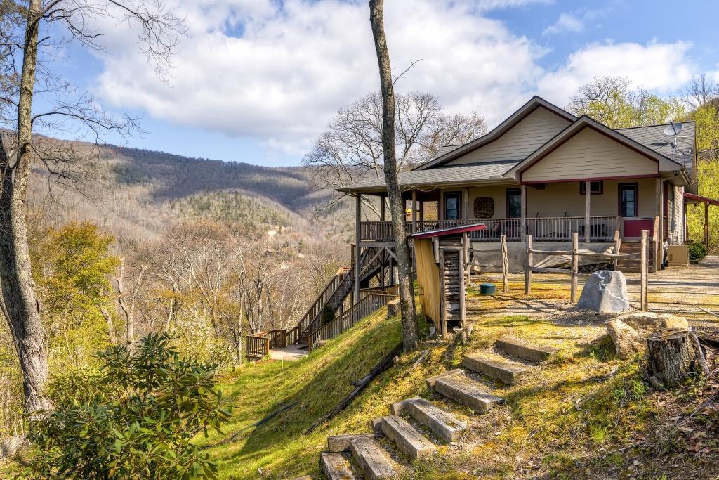Maggie Valley Home With Mtn Views & Screened Porch! - thumb 0