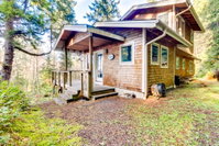 Magical Wooded Retreat in Cove Beach Tourism Bookings