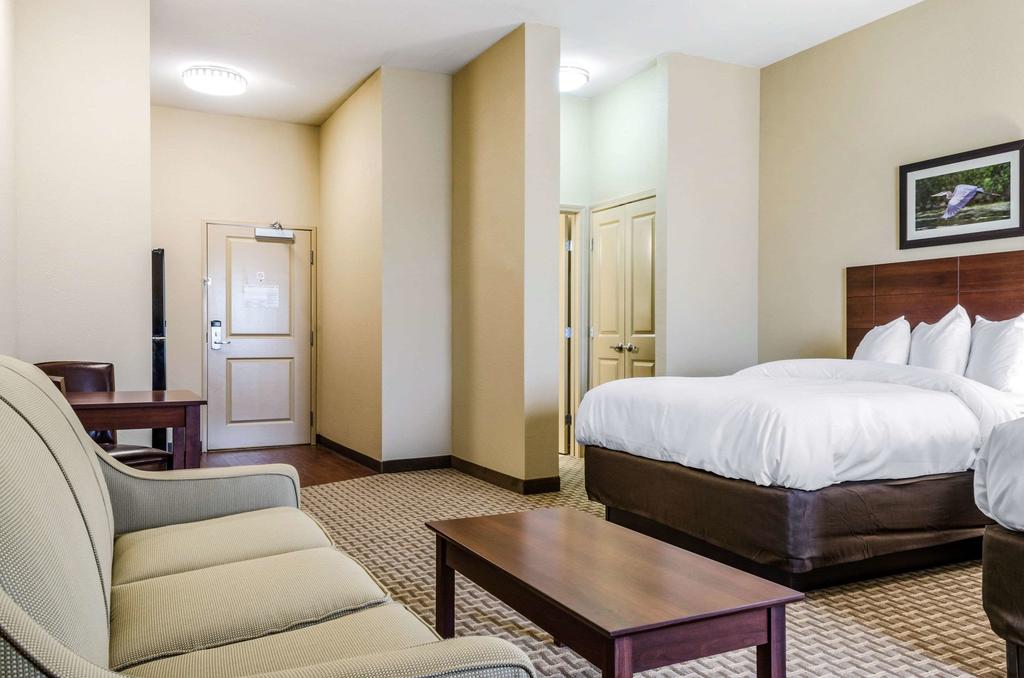 MainStay Suites Hackberry Sportsman's Lodge - thumb 2