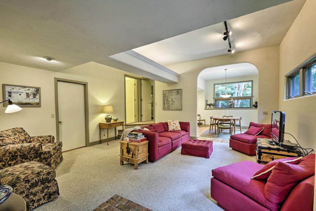 Manchester Home On 11 Acres, 10 Mi To Bromley - thumb 3