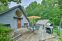 Manchester Home on 11 Acres 10 Mi to Bromley USA Accommodation