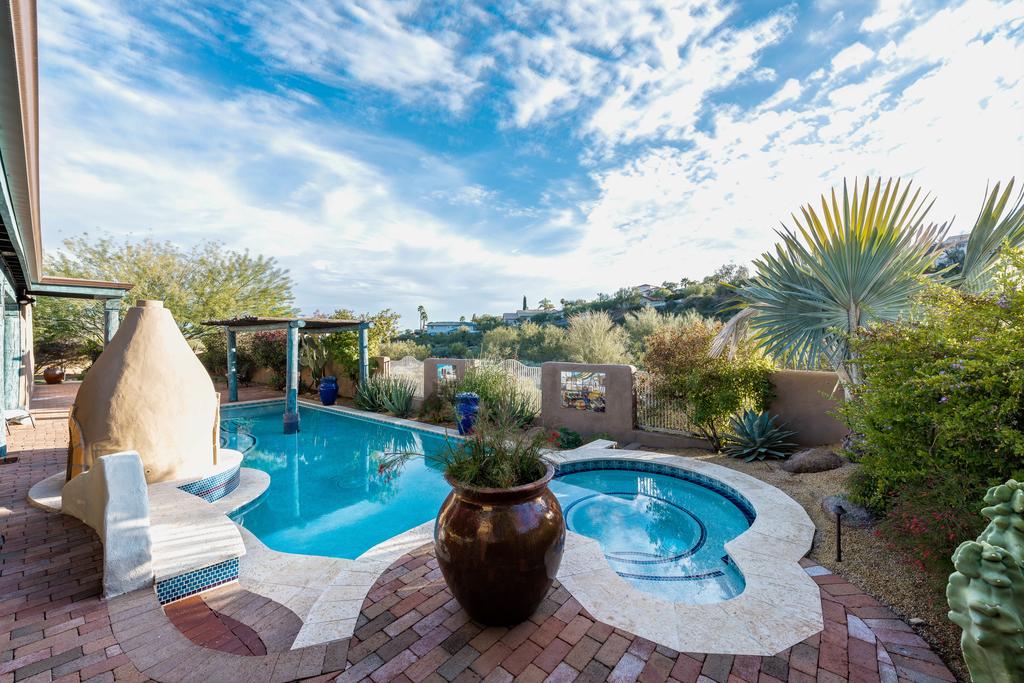 Marathon Villa - thumb 1