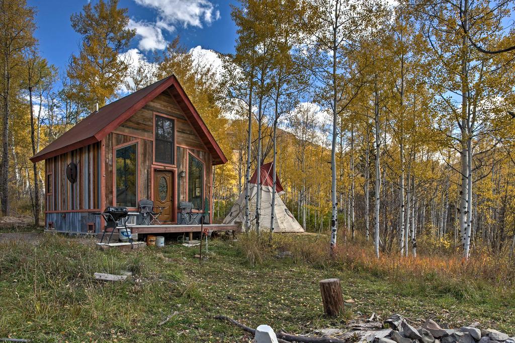 Marble Cabin With Large Teepee, Fire Pits & Mtn View! - thumb 1